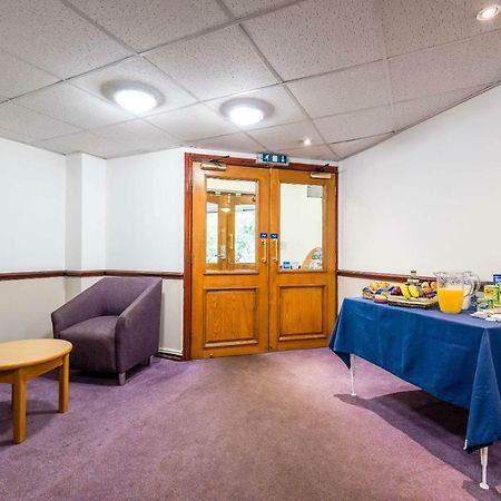 מידלטון Comfort Inn Manchester North מראה חיצוני תמונה