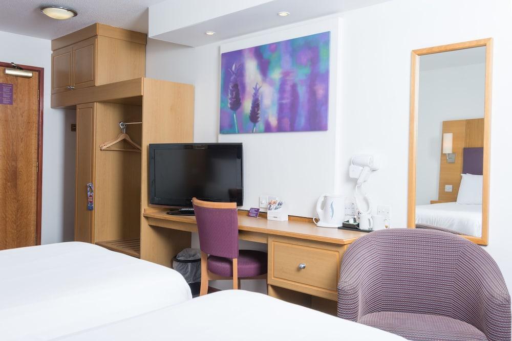 מידלטון Comfort Inn Manchester North מראה חיצוני תמונה