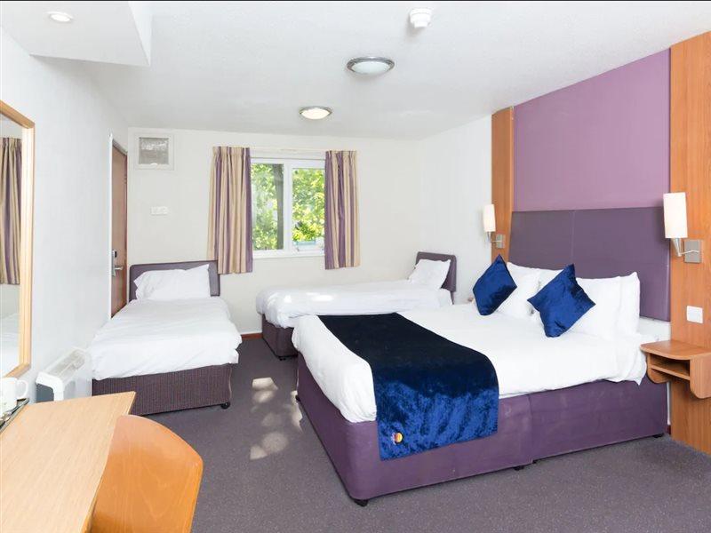 מידלטון Comfort Inn Manchester North מראה חיצוני תמונה