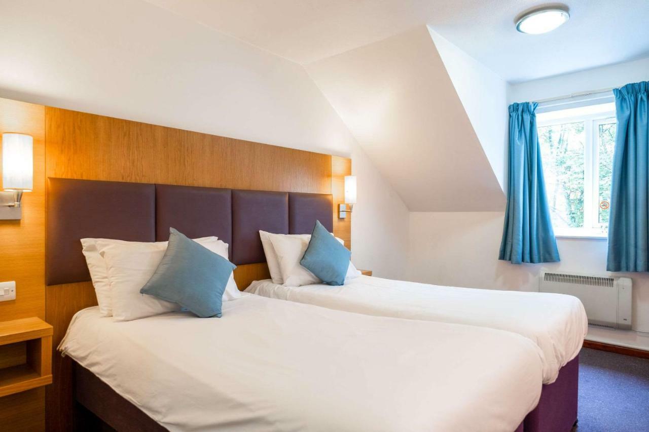 מידלטון Comfort Inn Manchester North מראה חיצוני תמונה