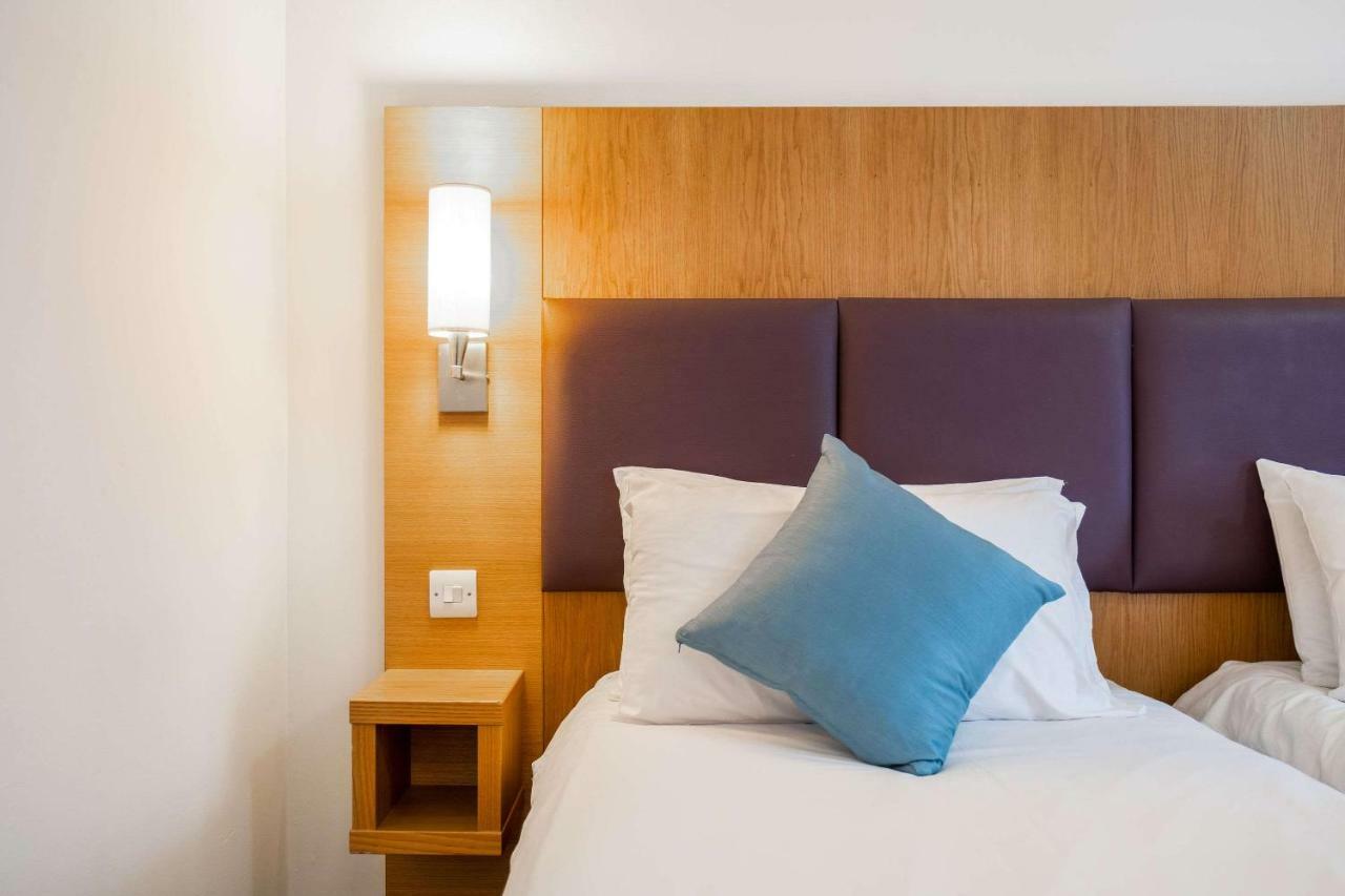 מידלטון Comfort Inn Manchester North מראה חיצוני תמונה