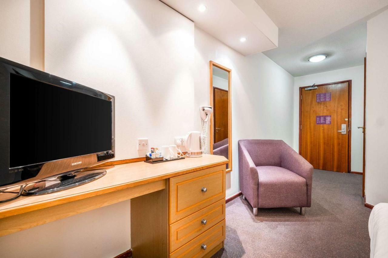 מידלטון Comfort Inn Manchester North מראה חיצוני תמונה